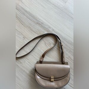 Chloe Beige Taupe Leather Crossbody Saddle Bag with Gold Hardware